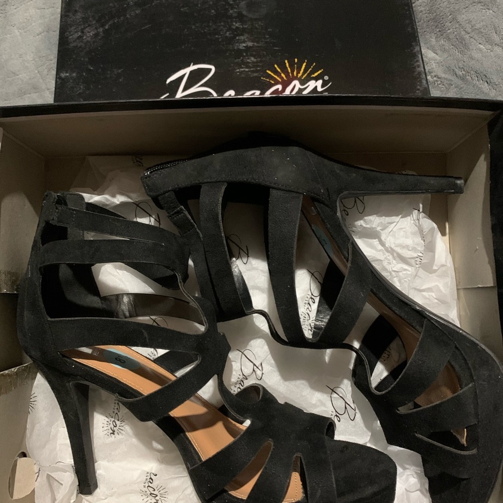Report straps suede zip up high heel